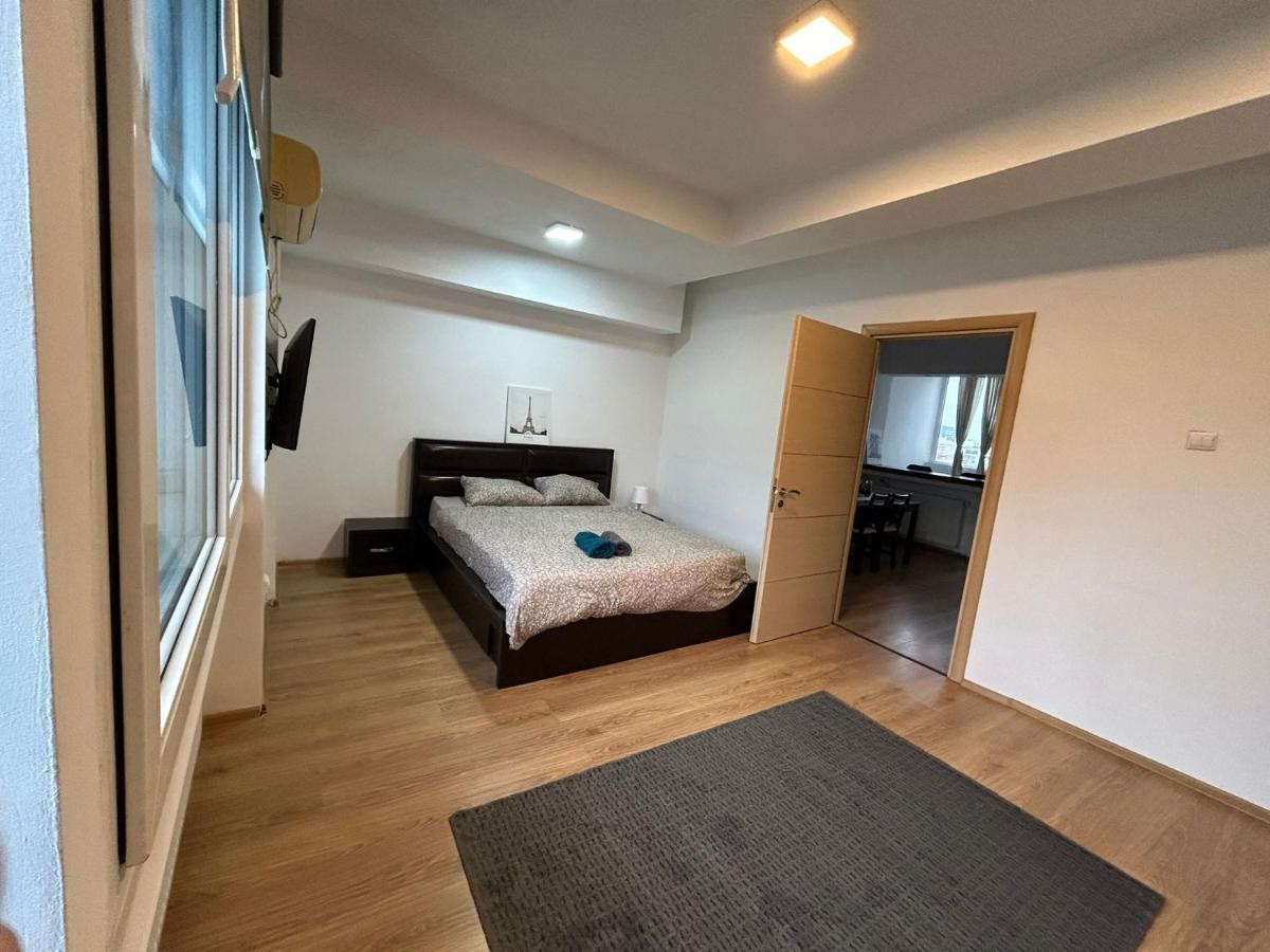 Elegant City Center Apartment Bukurešť Exteriér fotografie